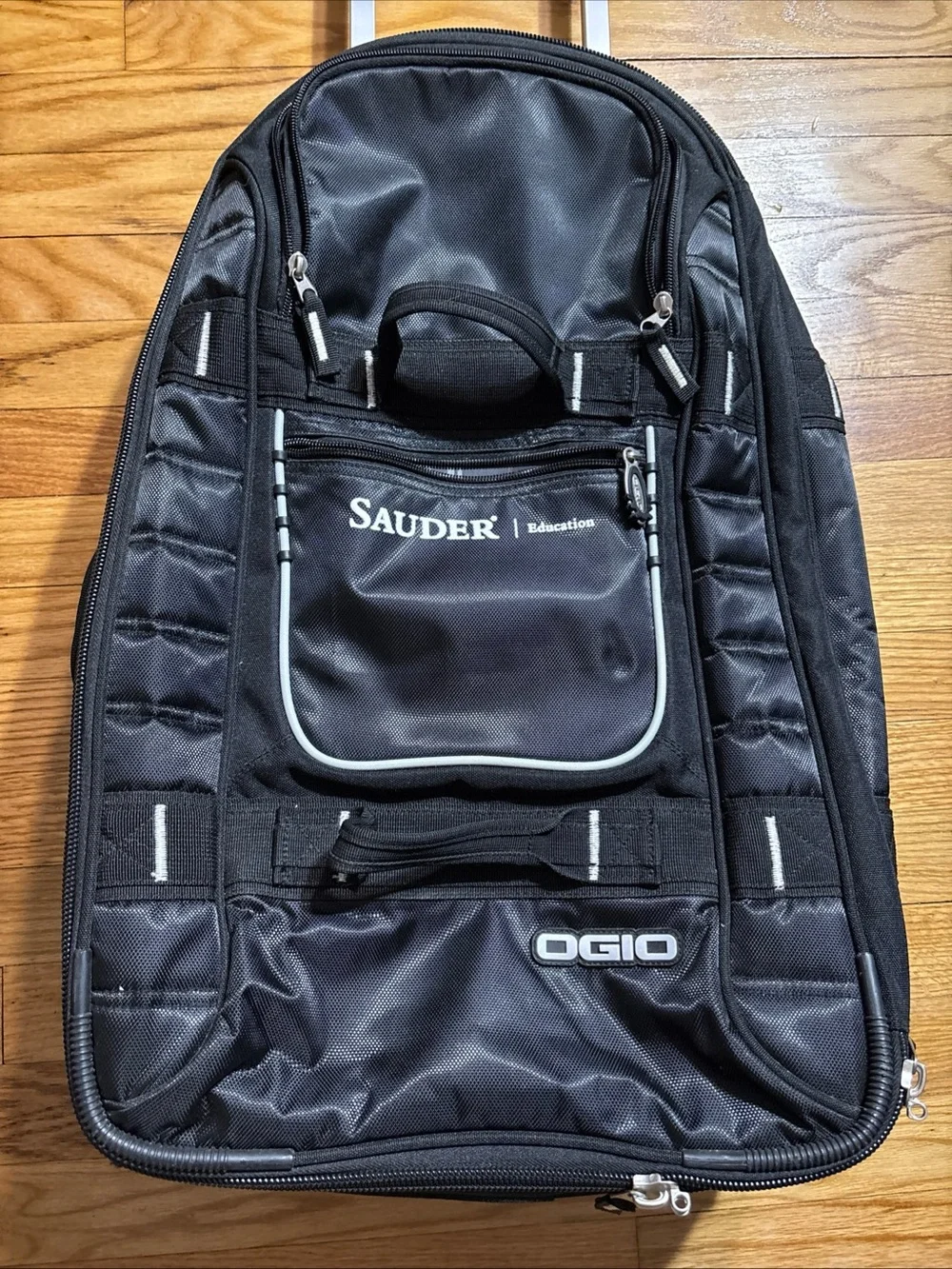 N/A ogio pull